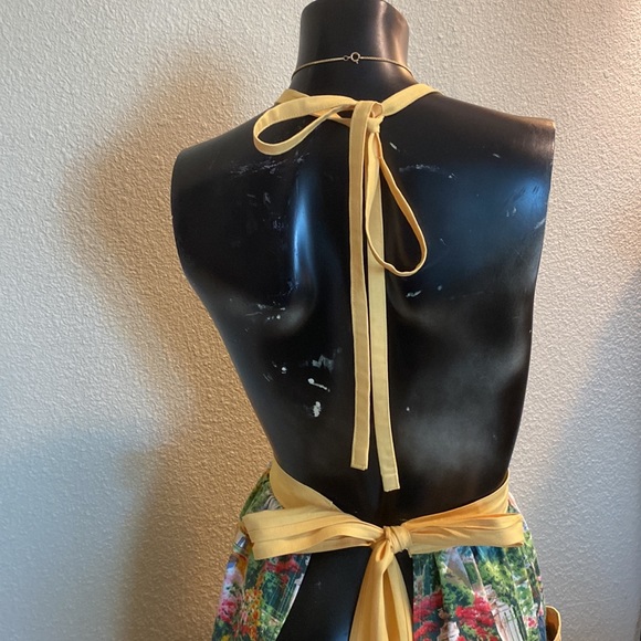 MRS Linafore Retro 50’s Garden Scene Apron - Picture 5 of 12